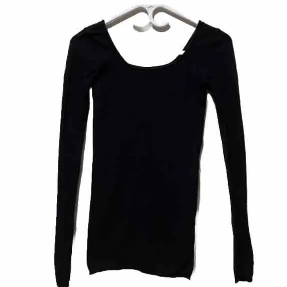 Lululemon black long sleeve - Picture 2 of 4